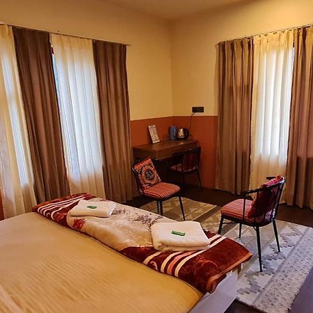 Anand Yul Jispa Hotel Exterior foto